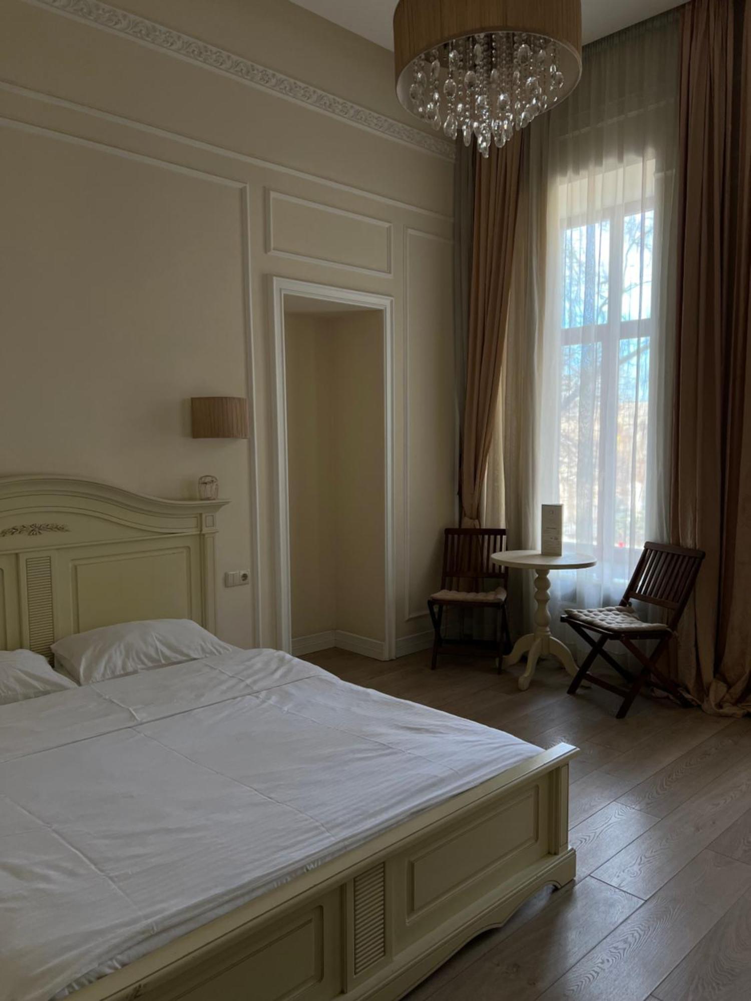 Hotel Menshikov โอเดสซา ภายนอก รูปภาพ