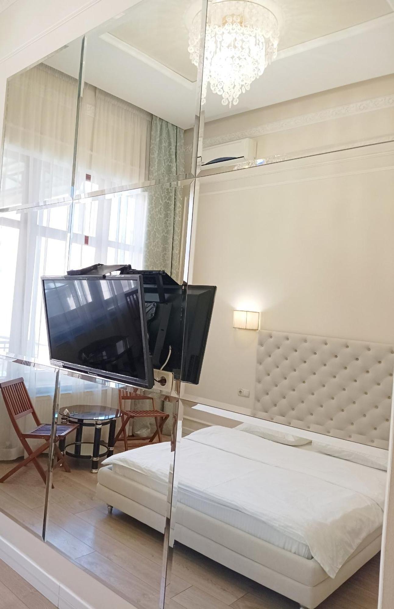 Hotel Menshikov โอเดสซา ภายนอก รูปภาพ